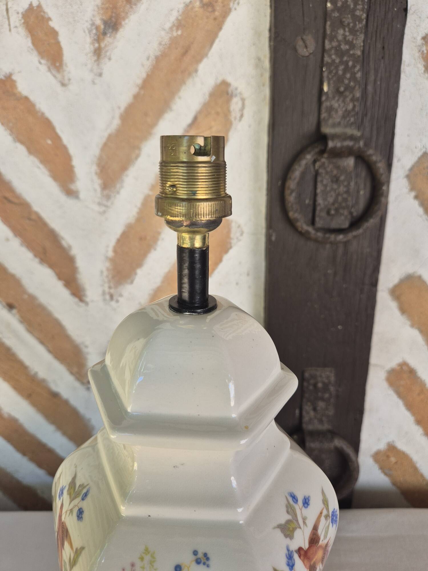 Asian lamp base 1980