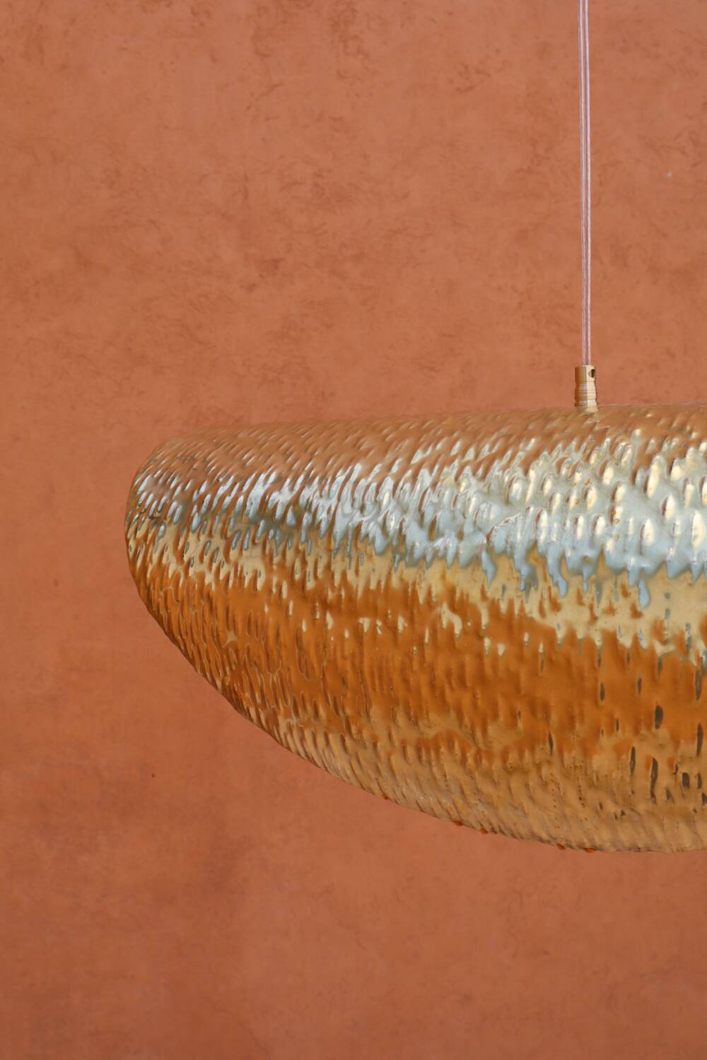 Suspension en laiton forme de feuille de lotus fait-main