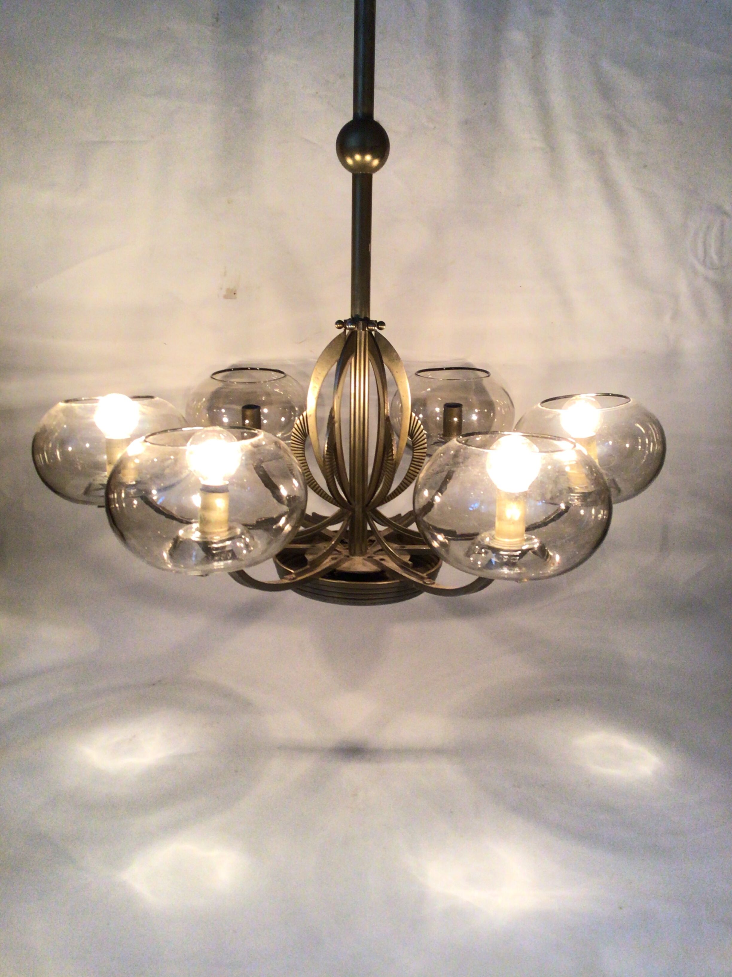 Lustre Art déco en métal et verre teinté