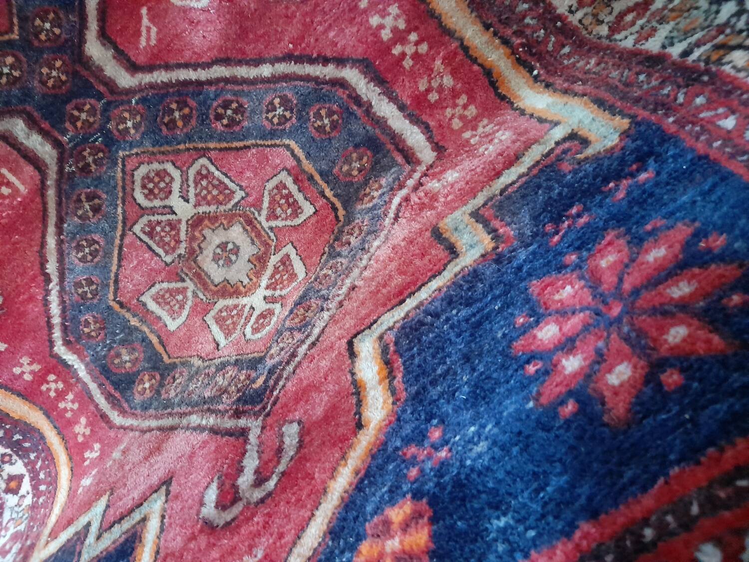 Large Gashgai carpet