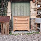 Art deco chest of drawers