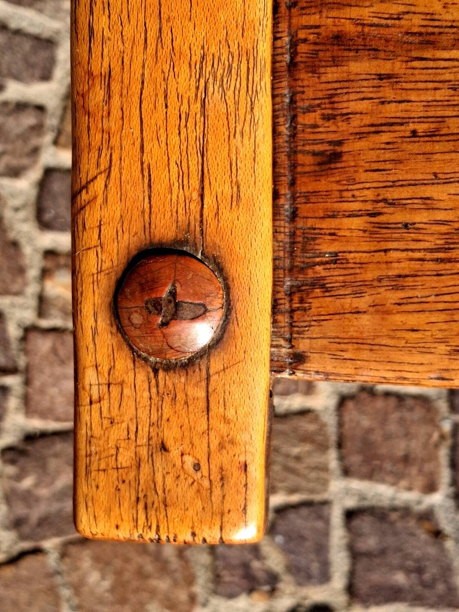 Authentic chair of the Baoulé chief, Côte d'Ivoire, Africa, raw art.