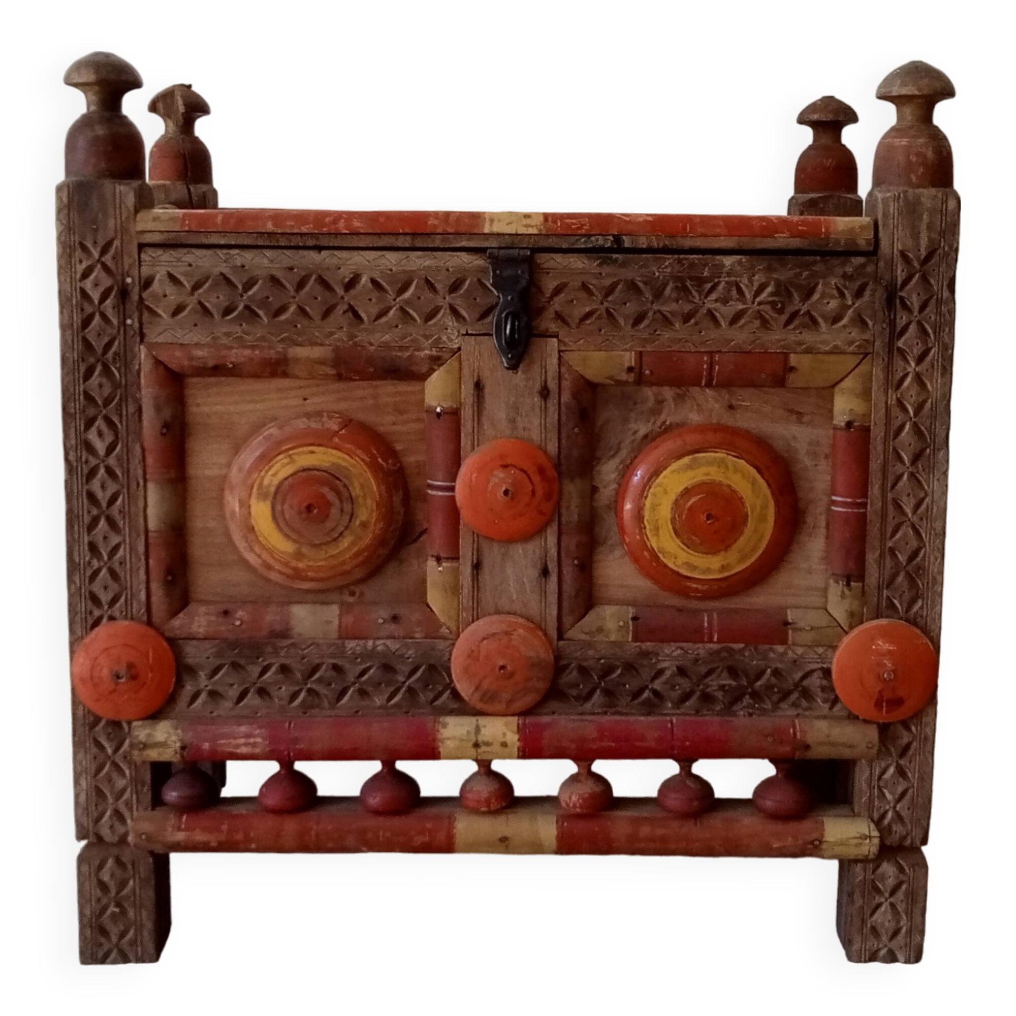 Antique Pakistani chest from the end of the 19th century