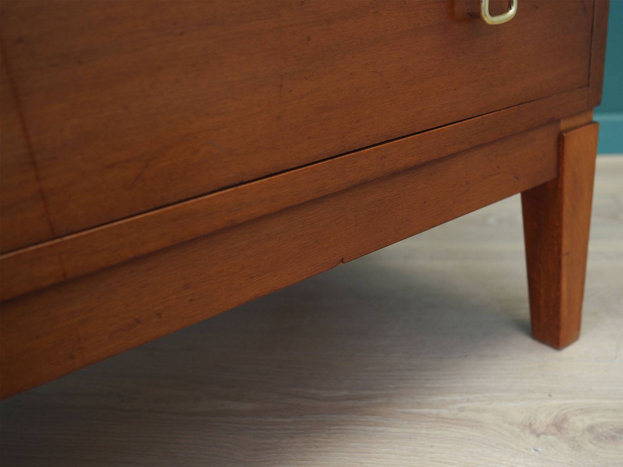 Commode en acajou, design danois, années 1970, production : Danemark