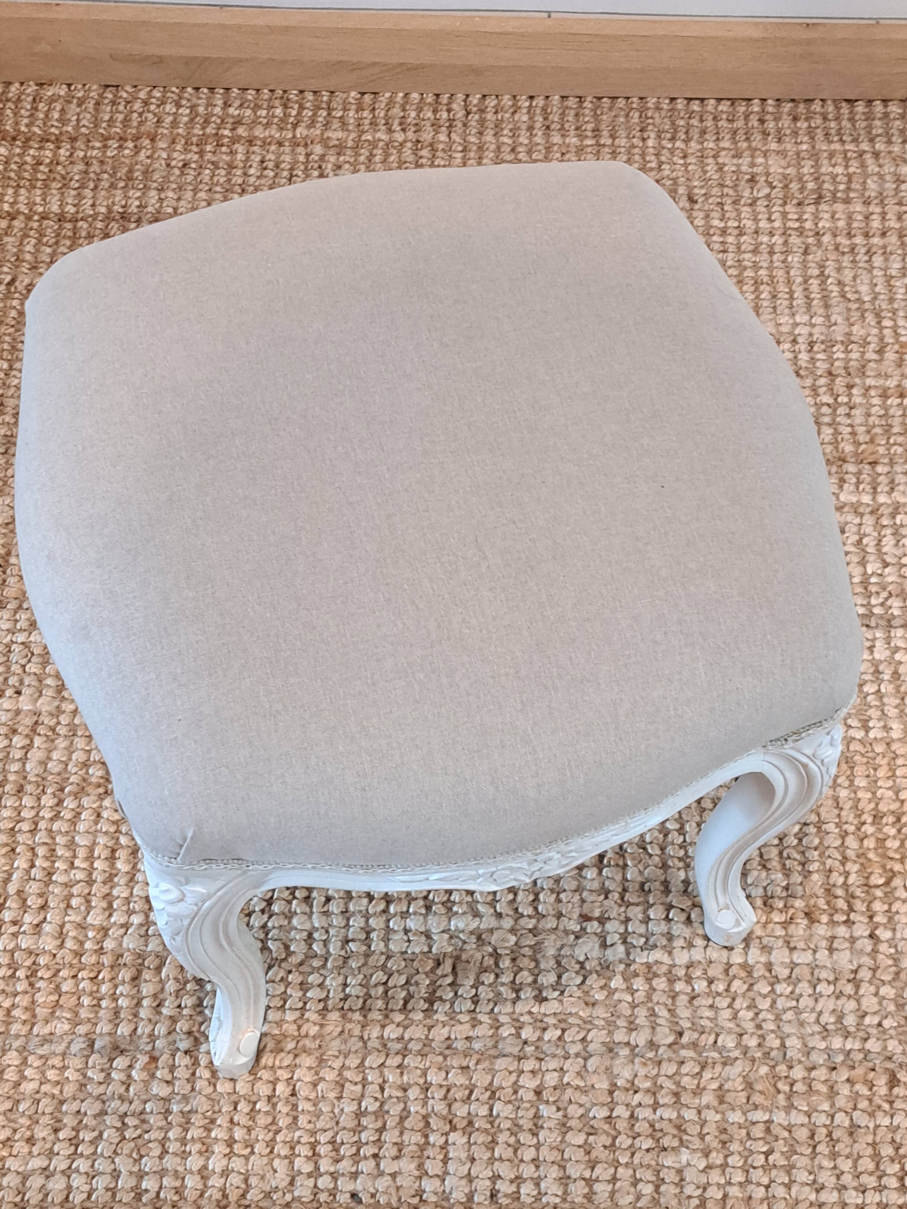 Louis XV style stool
