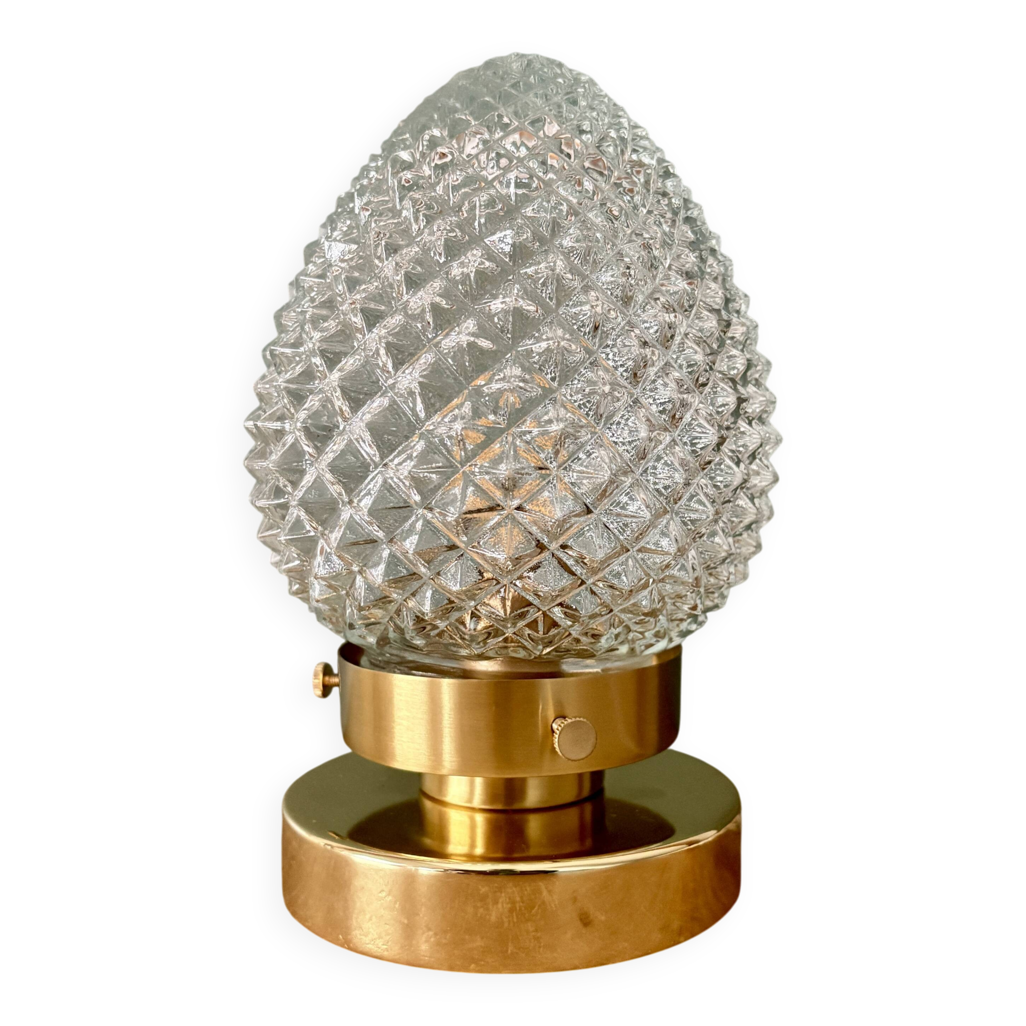 Vintage globe table lamp in diamond-point glass