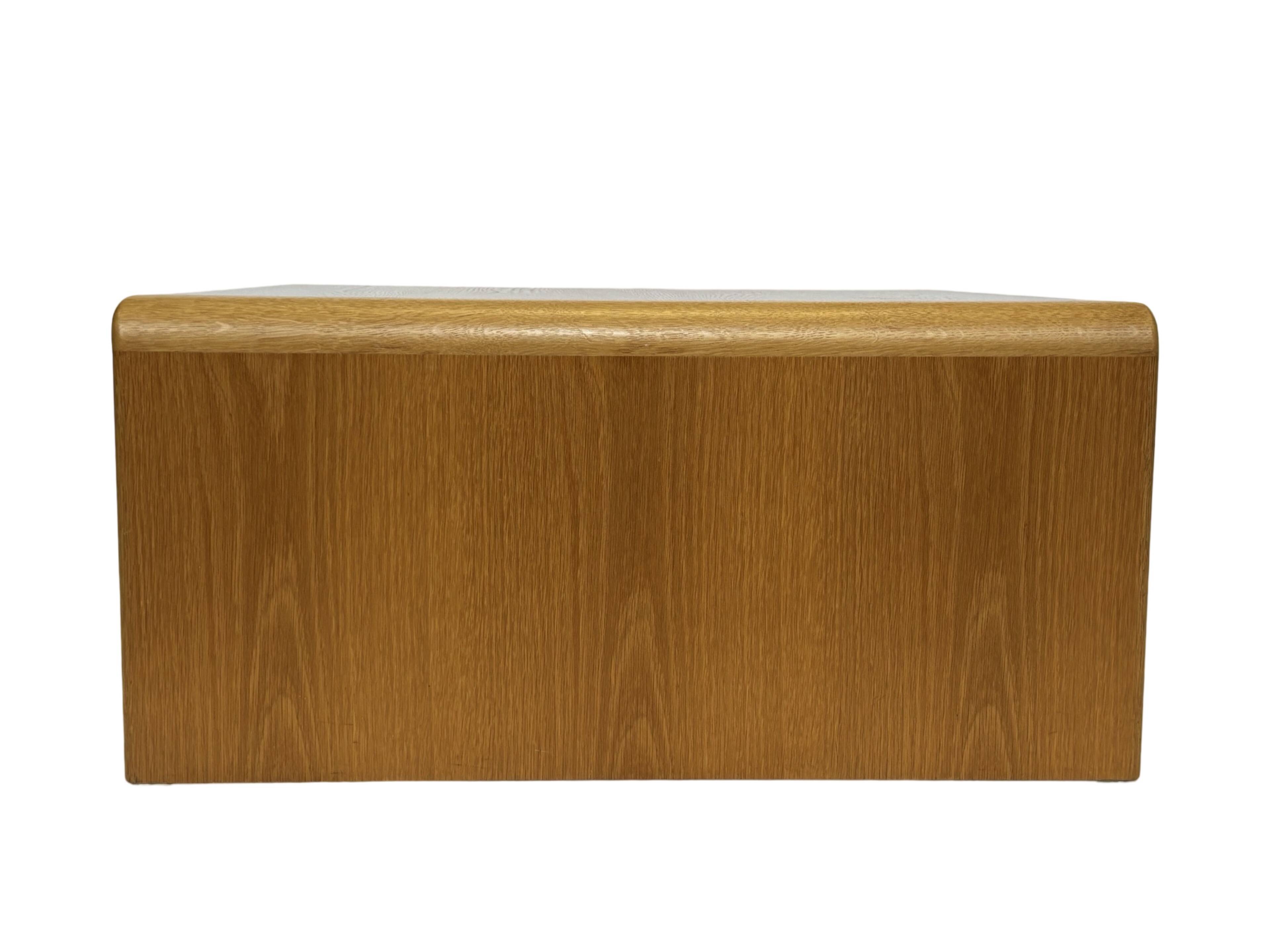 Table basse carrée minimaliste en chêne, années 70