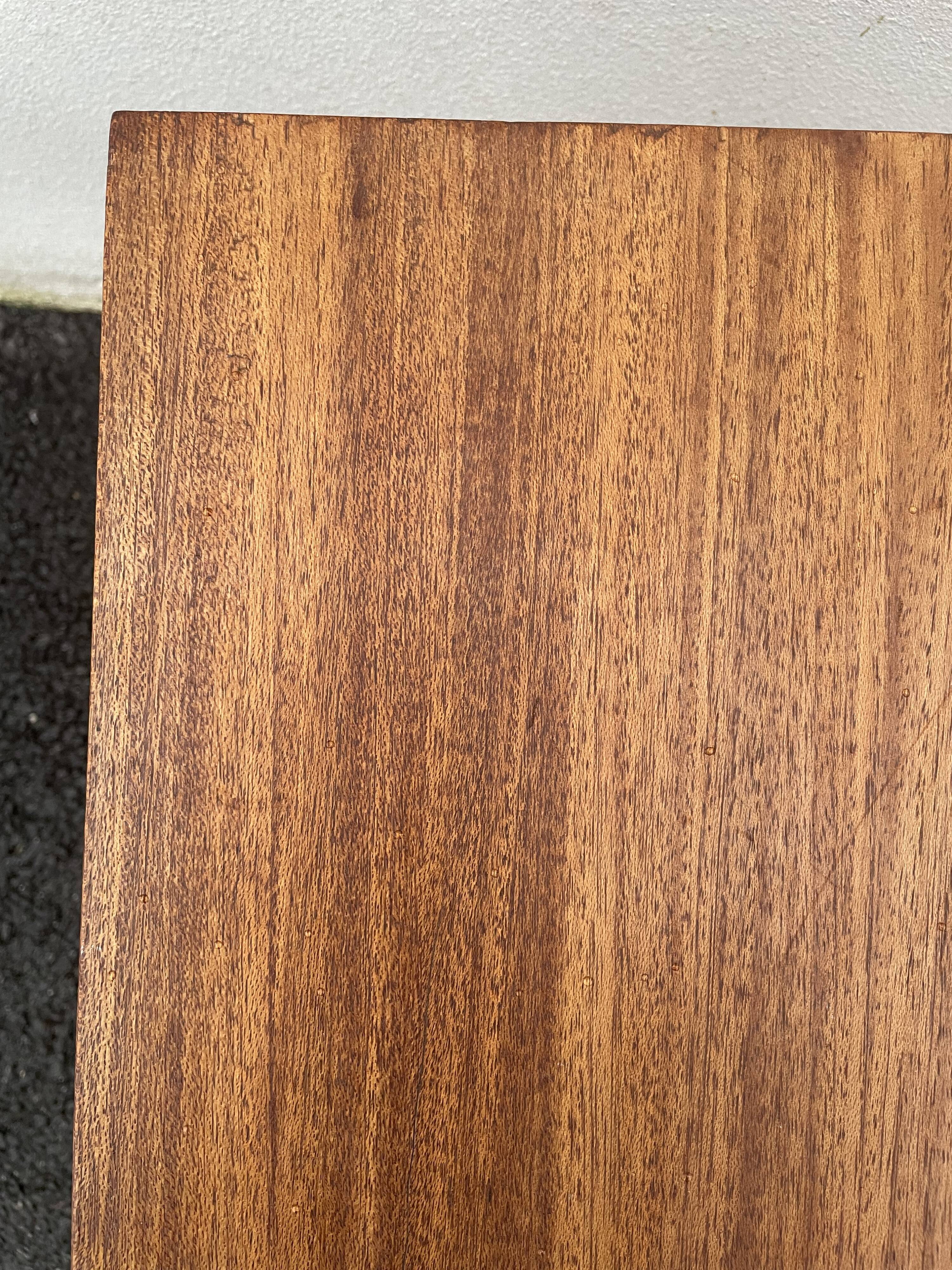 Table d’appoint ou chevet en teck 70’S