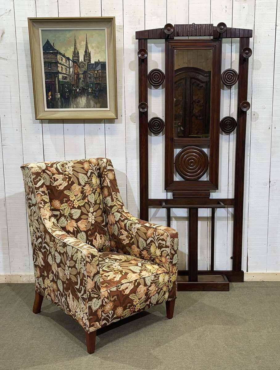 Fauteuil anglais des années 1930 à tissu fleurs