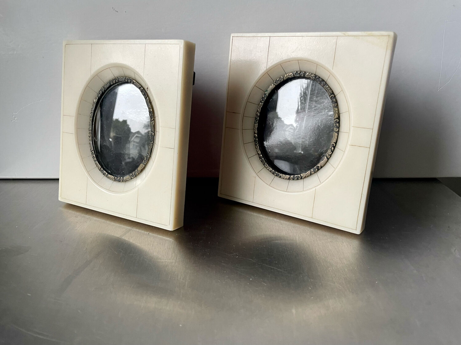 Pair vintage bakelite frames 14.5 cm x 12.5 cm