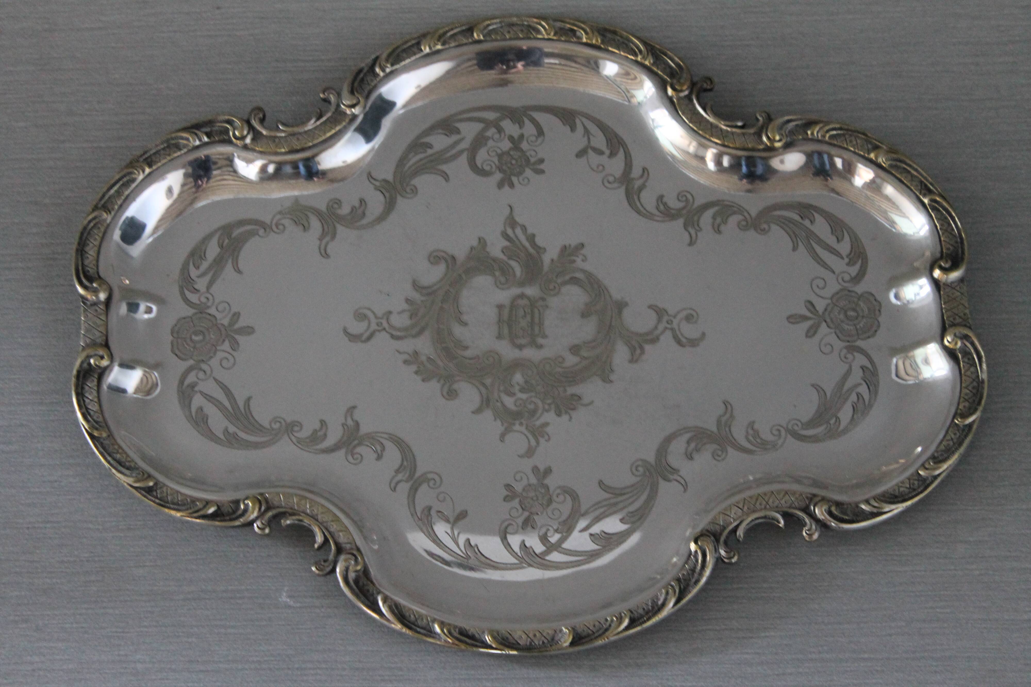 Rose-style silver metal tray - EH monogrammed