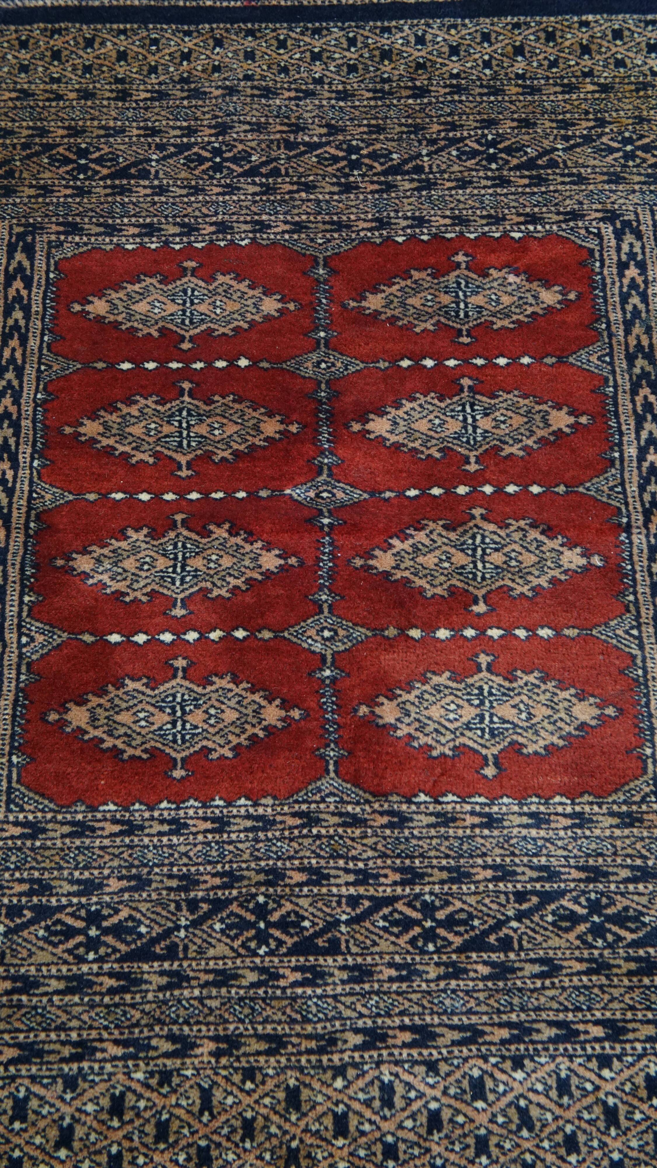 Square Rug in Red and Blue – 105x98 cm