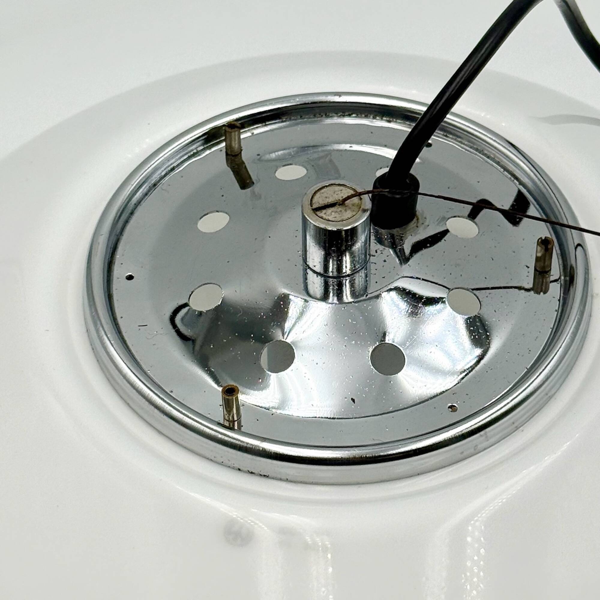 Vintage iGuzzini Hanging Lamp in White Acrylic Model 3072, 1970s