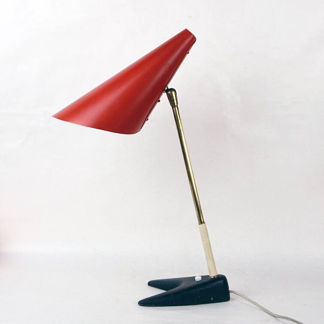 Red Austrian mid-century brass and iron table lamp by J.T. Kalmar