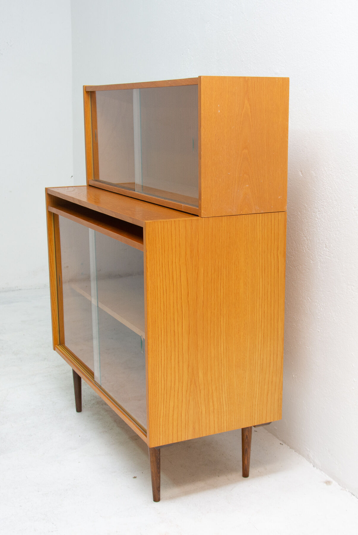 Bookcase ÚP Závody, Czechoslovakia, 1960