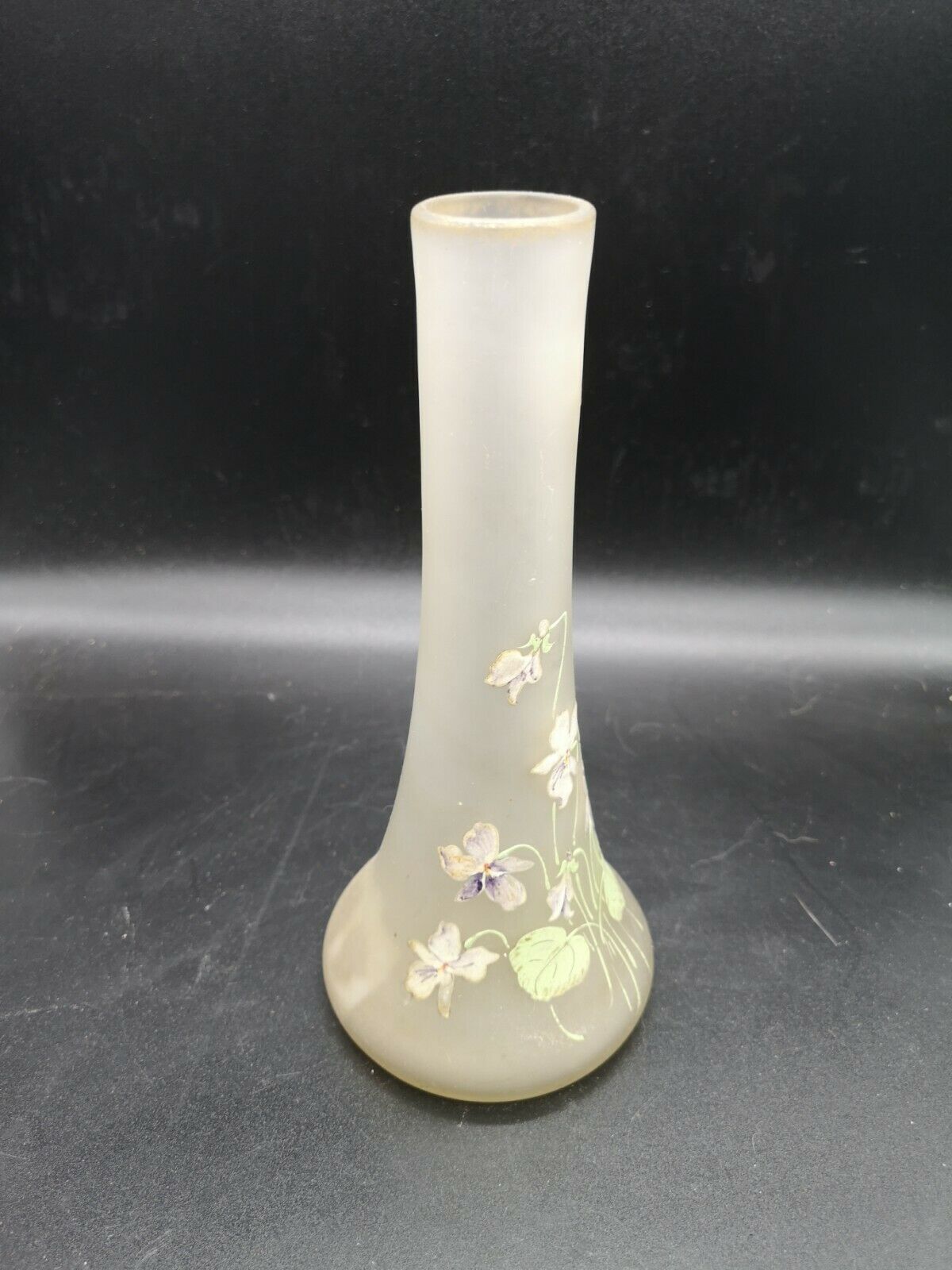 Vase decorated with purple enamelled flowers