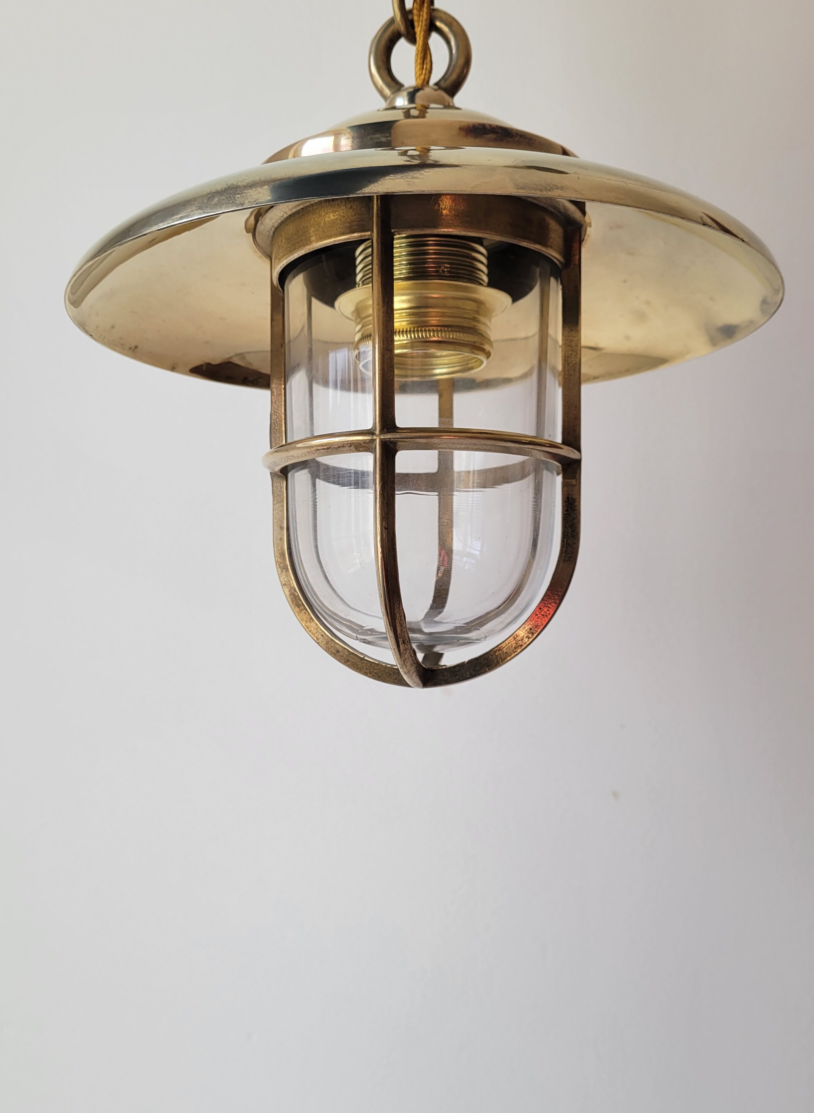 Marine suspension in brass and glass
