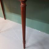 Classic english Taxus veneer wall table