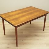 Table en palissandre, design danois, années 1970, production : Danemark