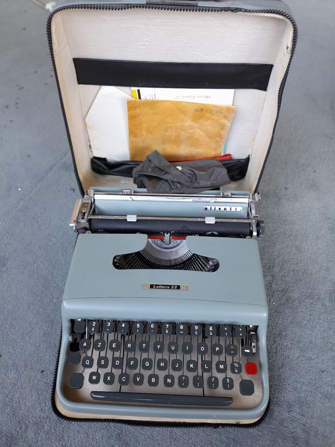 Machine à écrire vintage