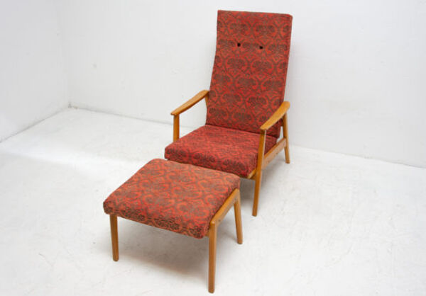 fauteuil Du Milieu Du Siècle Avec Repose-Pieds, Fabriqués Par La Société Ton Dans L'ancienne Tchécoslovaquie Dans Les Années 1960 Avec Repose-Pieds De Tonne, Années 1960