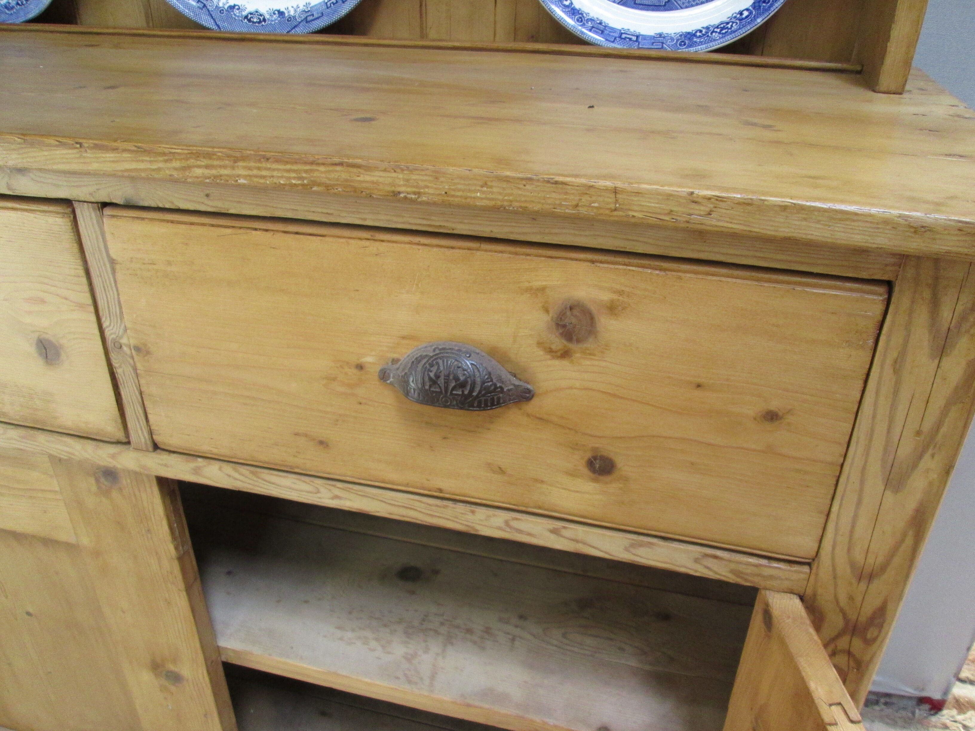 English pine buffet