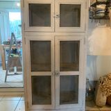 Wardrobe keeps eating