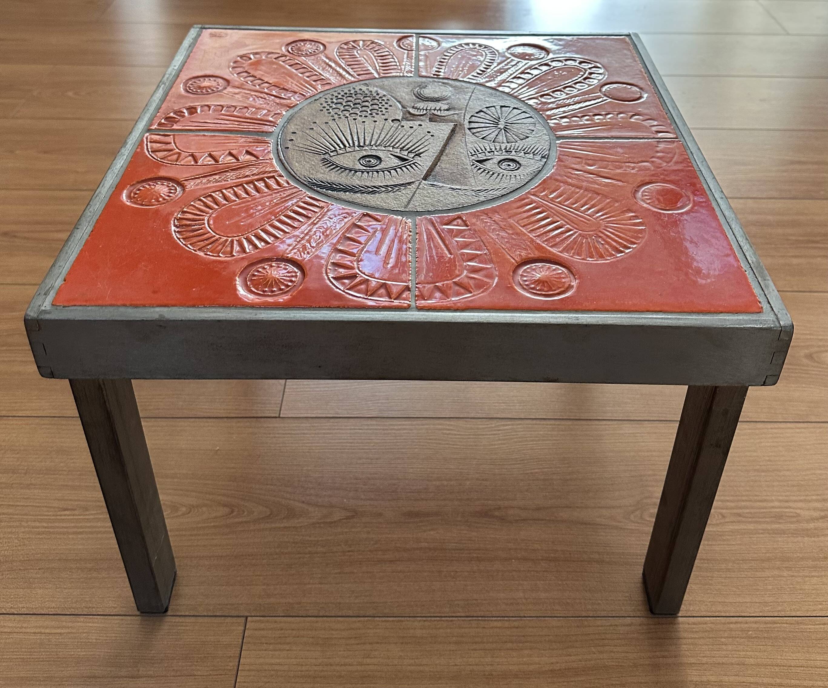 Coffee table end of sofa Roger Capron and Jean Derval ceramic 70s sun model