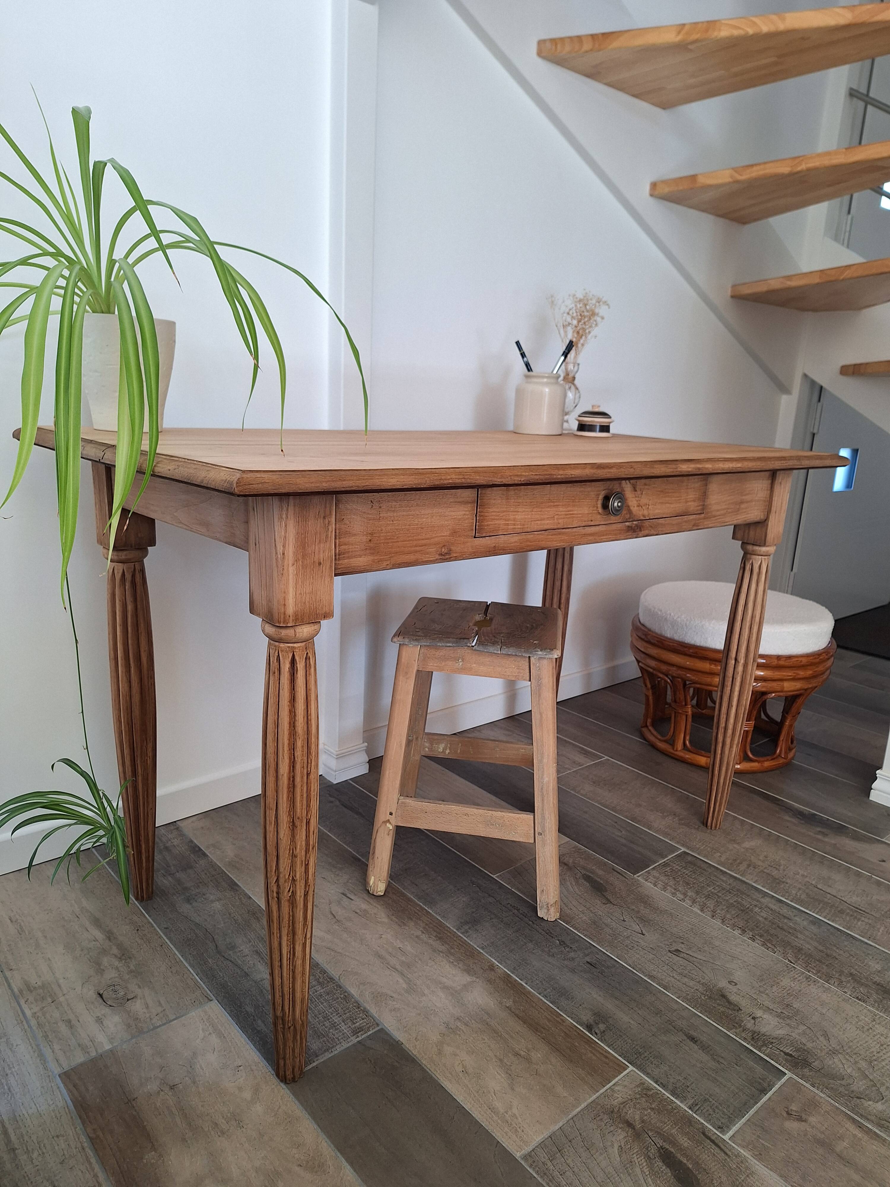 Country style oak farmhouse desk / table