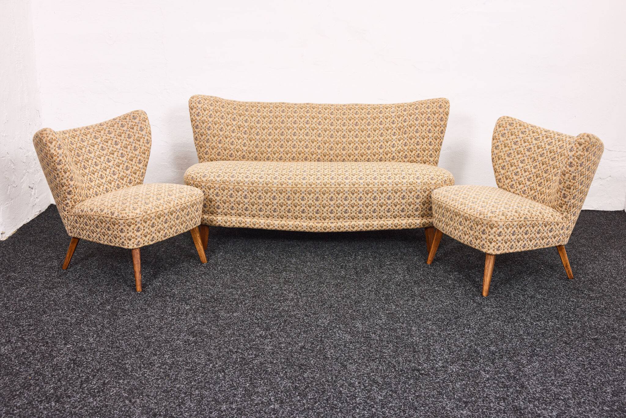 Swedish lounge sofa & cocktail chair set, 1950s – curved wingback