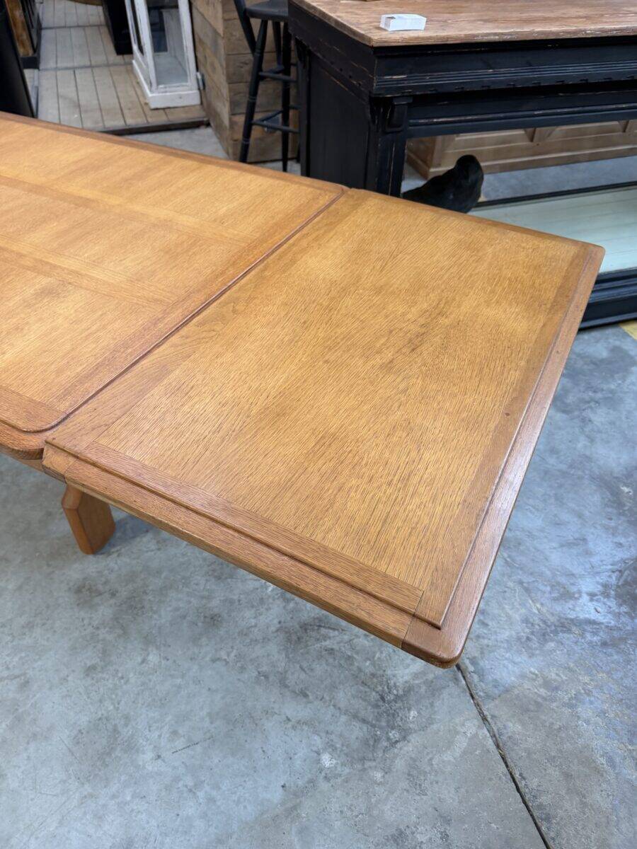 Table à rallonges Guillerme et Chambron pour « Votre maison »