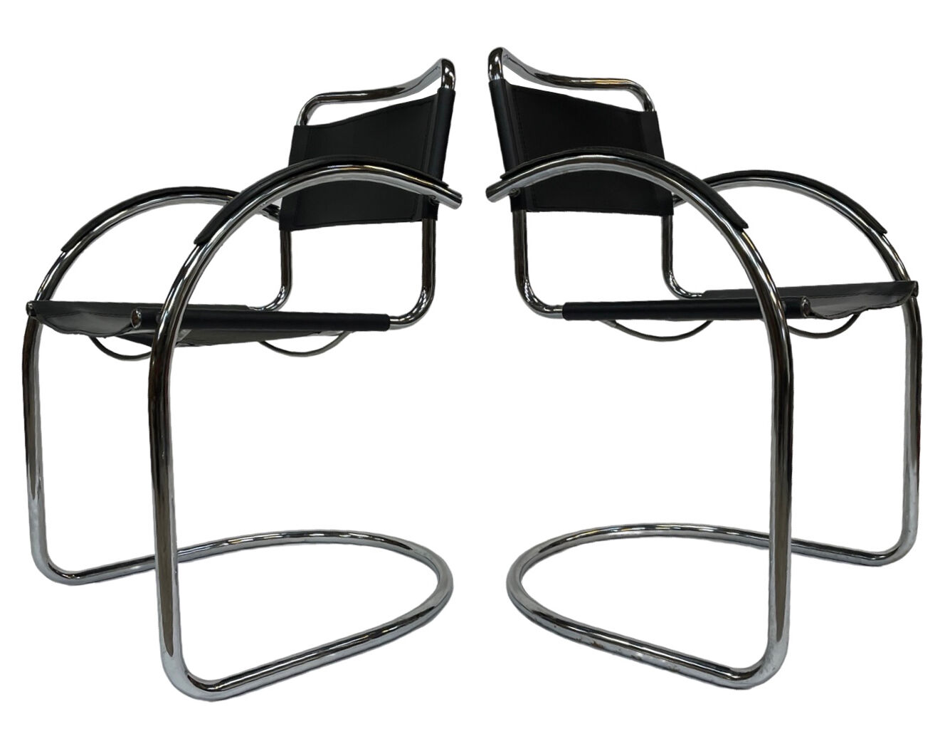 Set of 4 bauhaus cantilever chairs black leather and chrome design