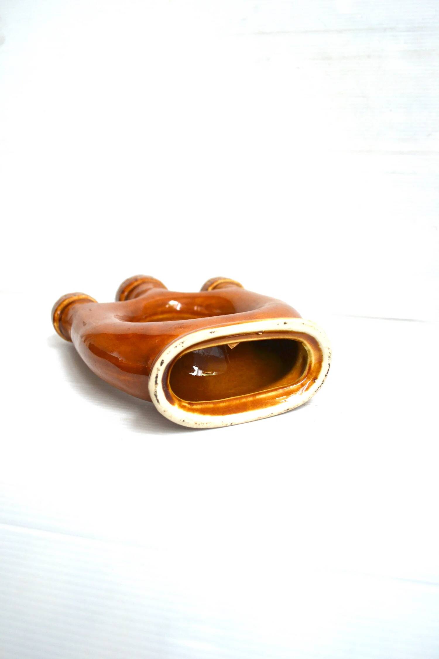 Ceramic candlestick