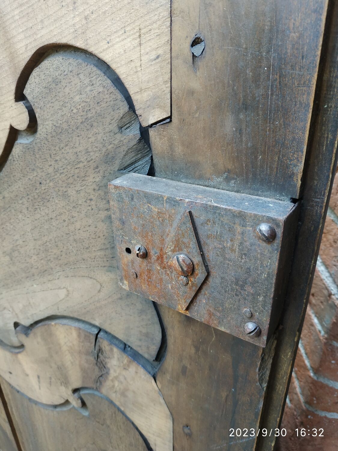 Pair of cabinet doors