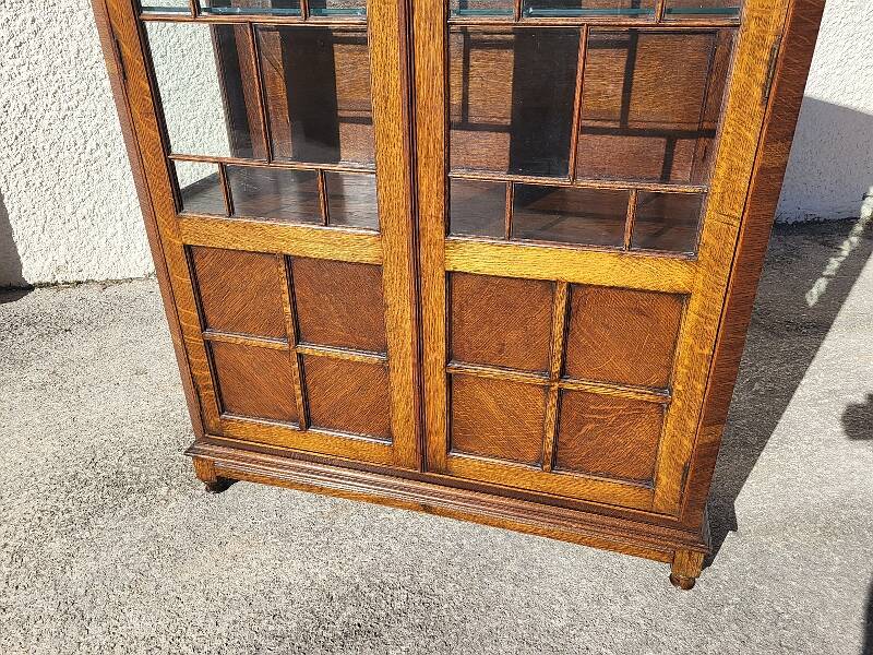 Petite vitrine bibliotheque a petits carreaux et marqueterie ancienne