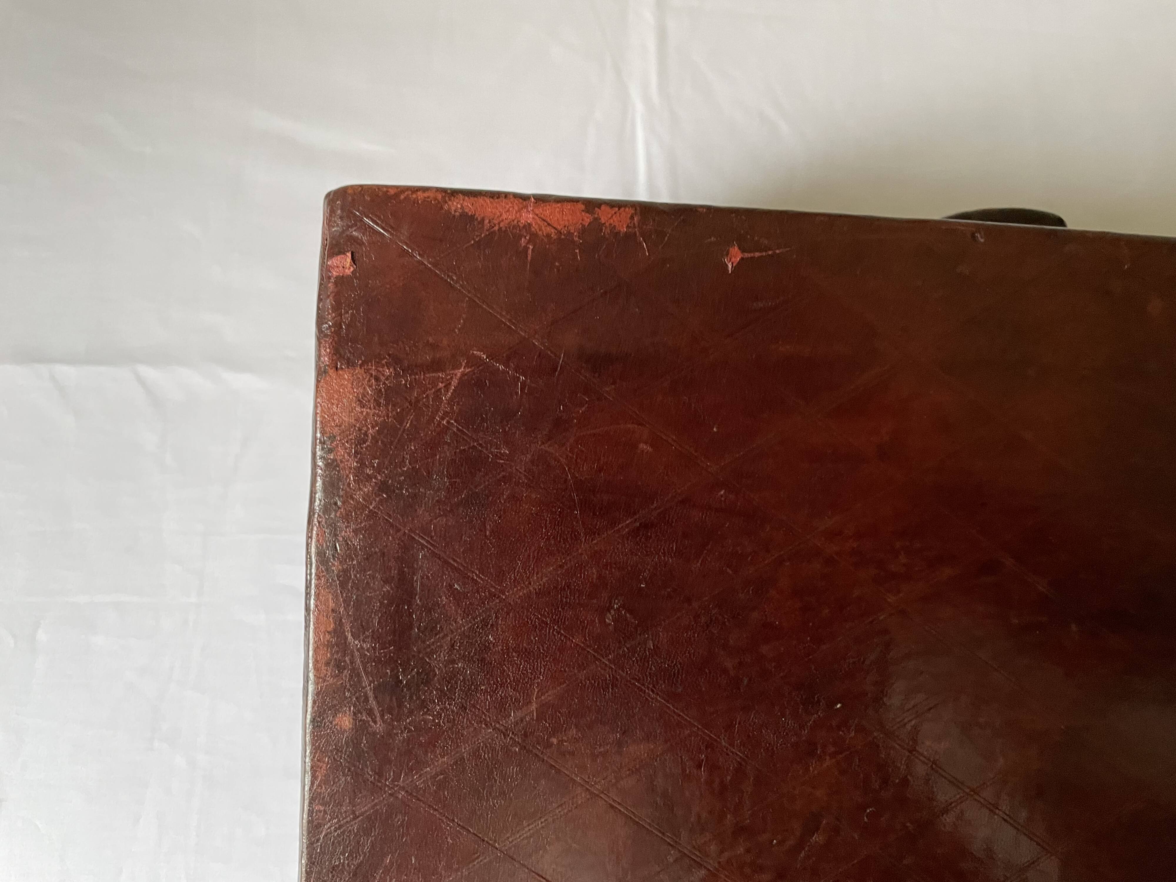 Coffret en cuir embossé Touareg