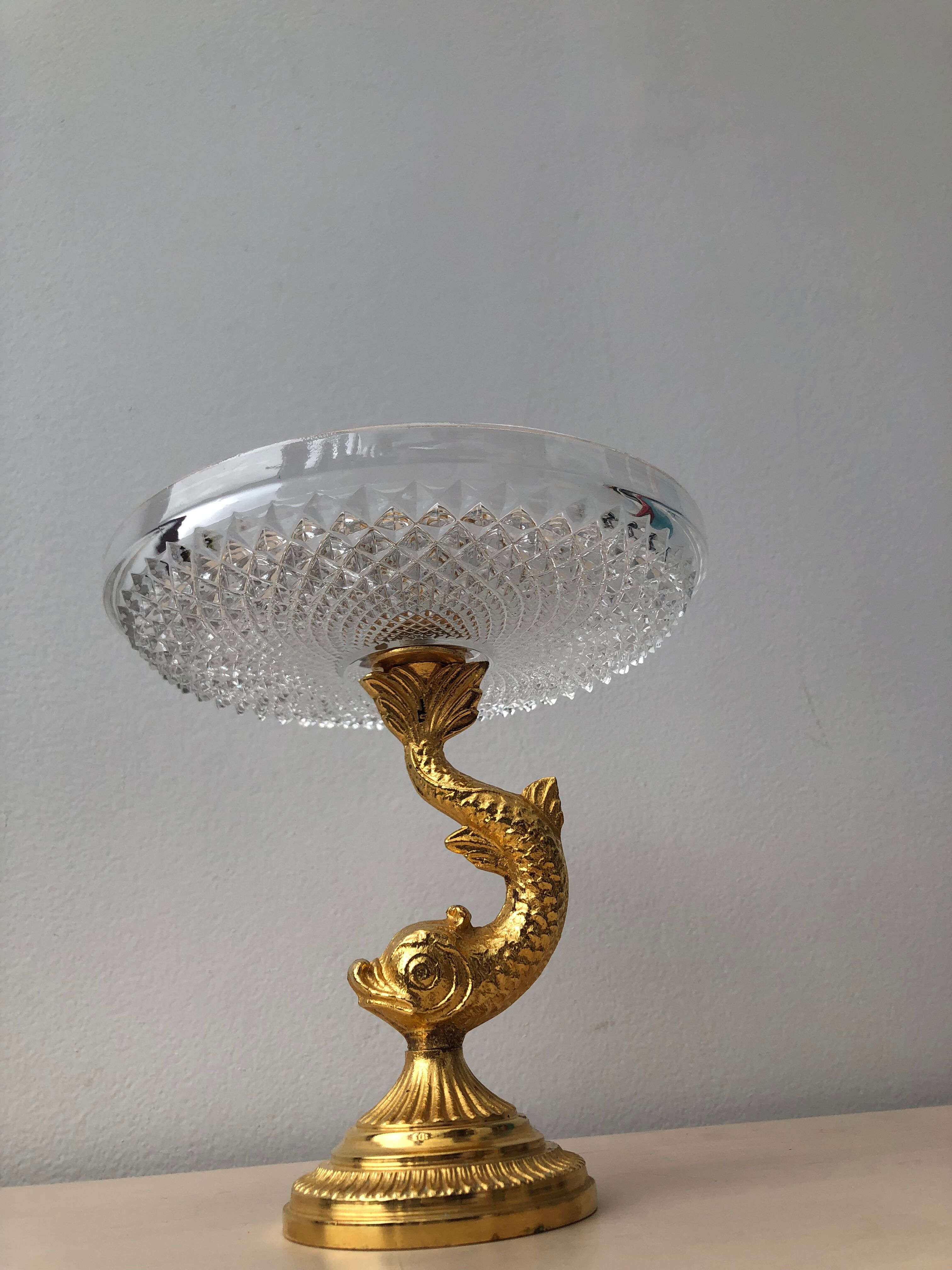 Centre de table en verre sur pied