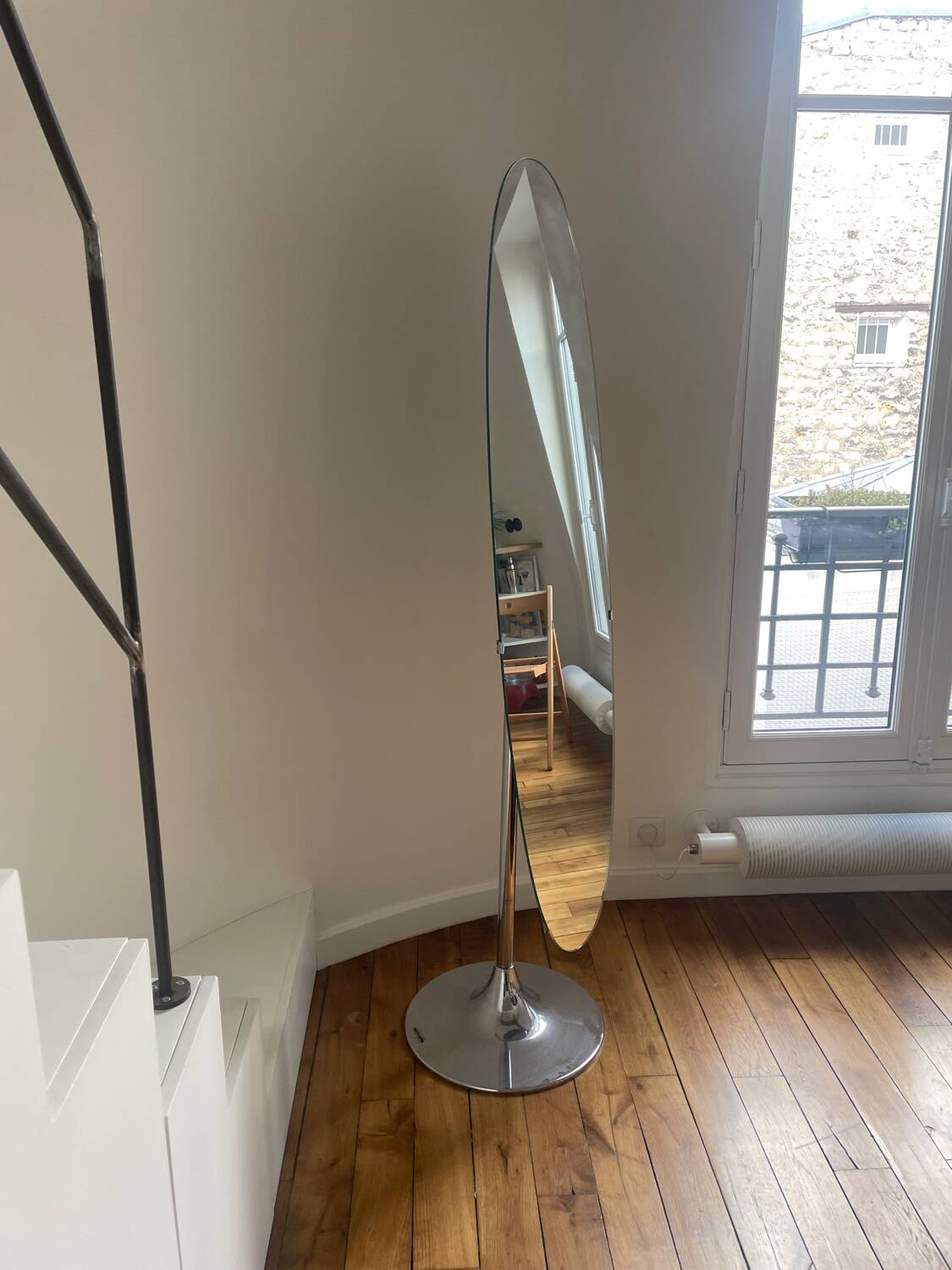 Space age standing mirror