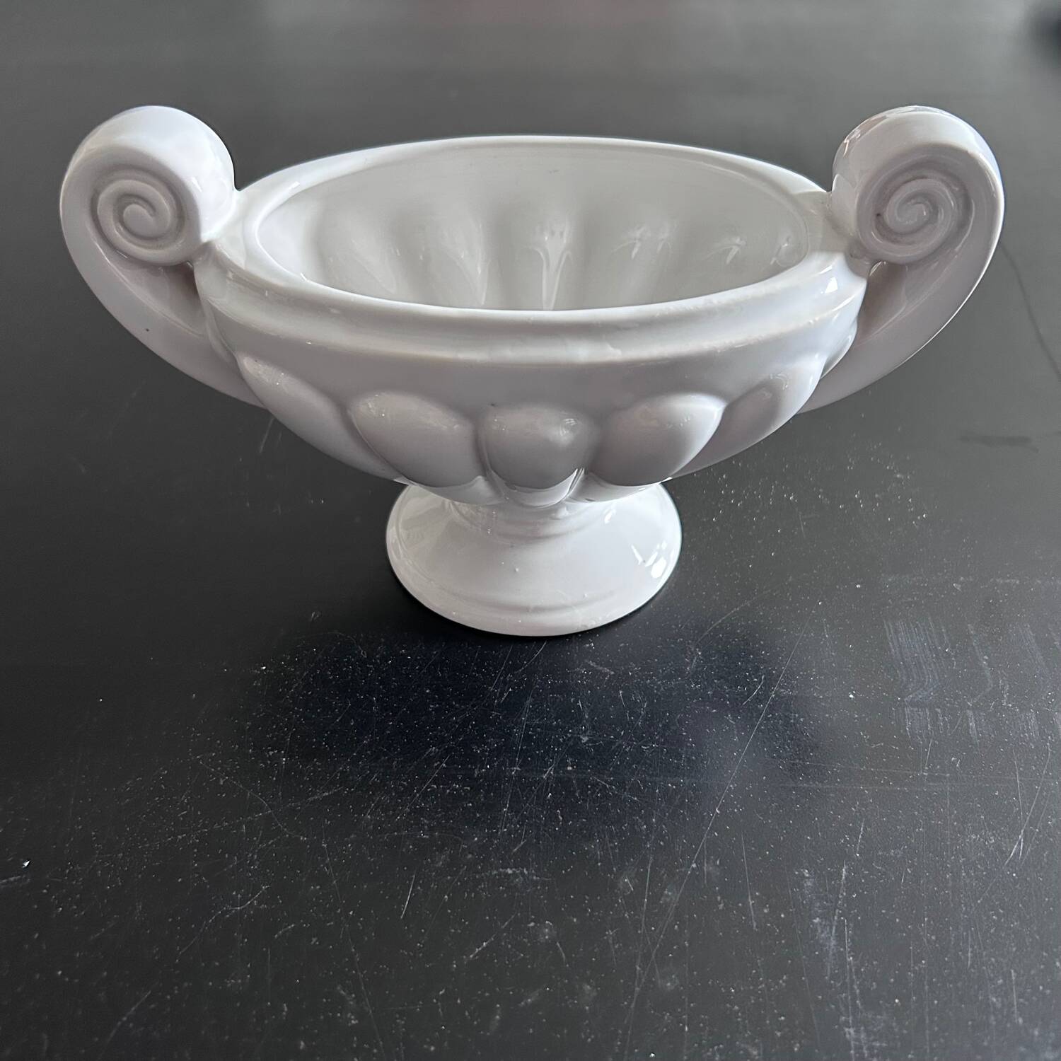 Medici style flowerpot