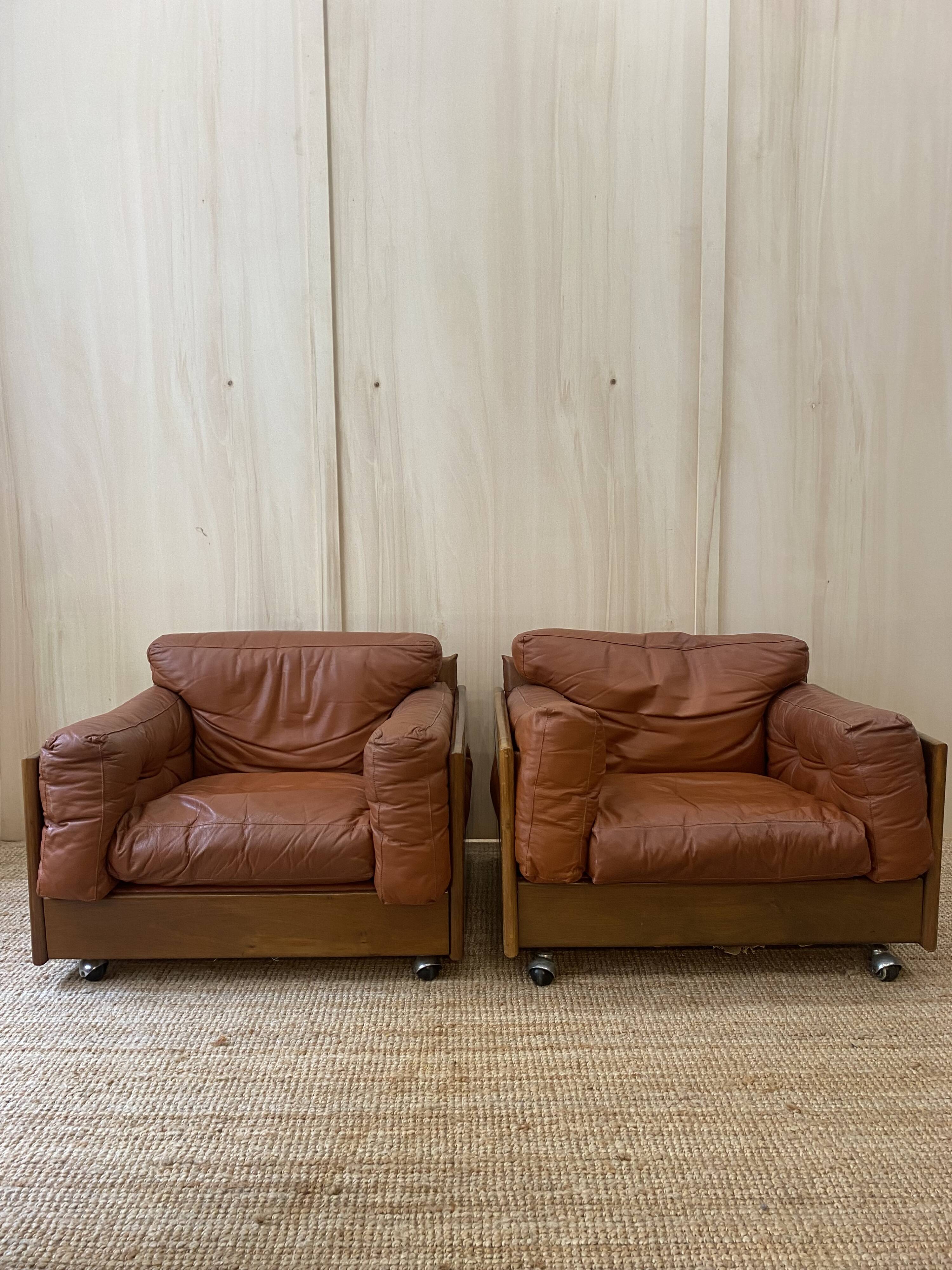 Pair of Cognac Leather Club Armchairs & Wood - Italian Design - 1970s