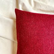 Red wool cushion - 40 cm