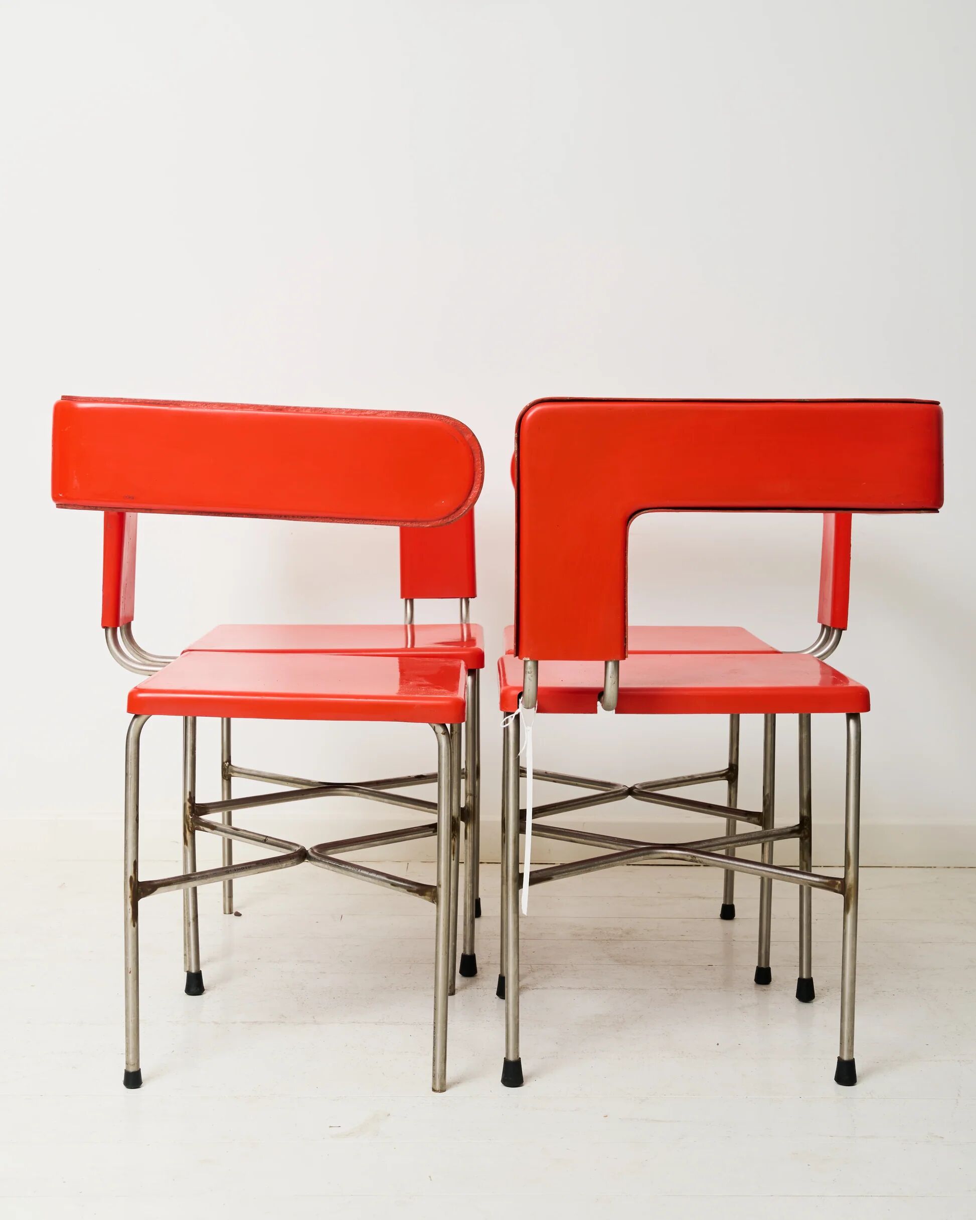 Chaises asymétriques (4), post-moderne, Italie, 1980s
