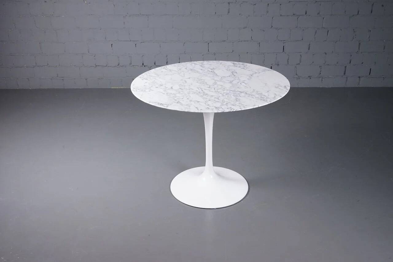Tulip dining table by Eero Saarinen for Knoll Int. ⌀ 91.5cm