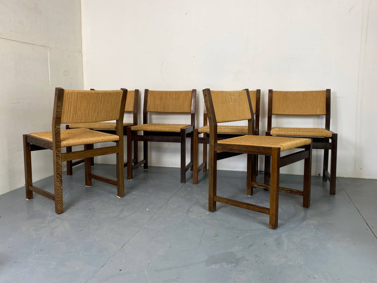 Chaises rustiques modernistes en bois et corde de papier, années 1970, lot de 6