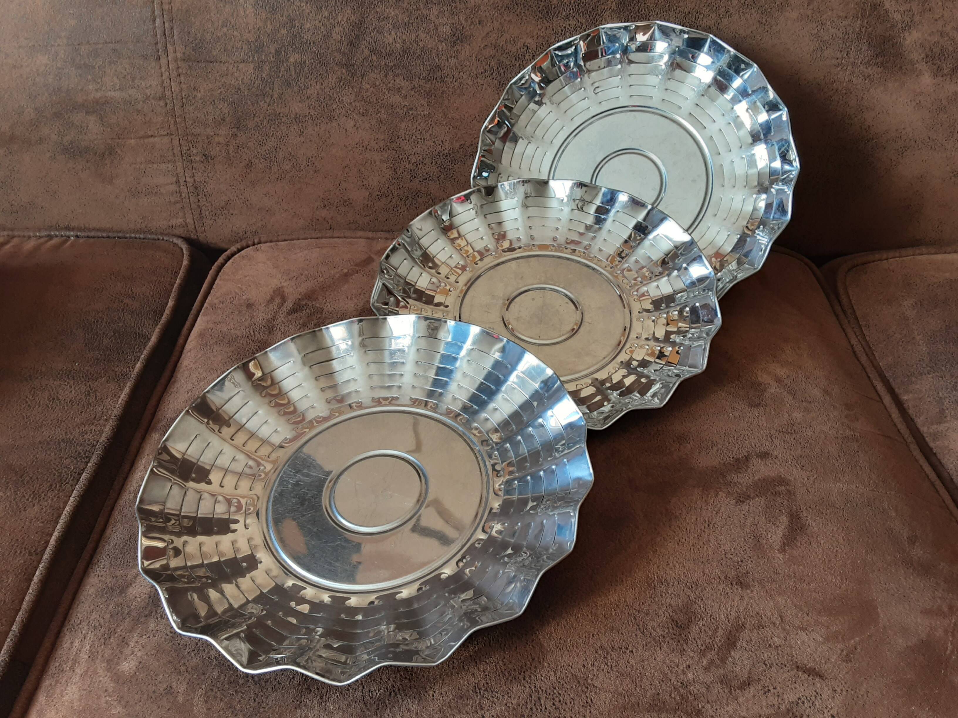 Set of 3 vintage metal cups