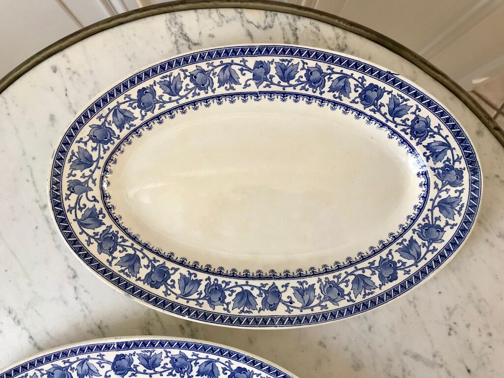 Duo of oval flat terre de fer u&c sarreguemines model "syrah" late nineteenth