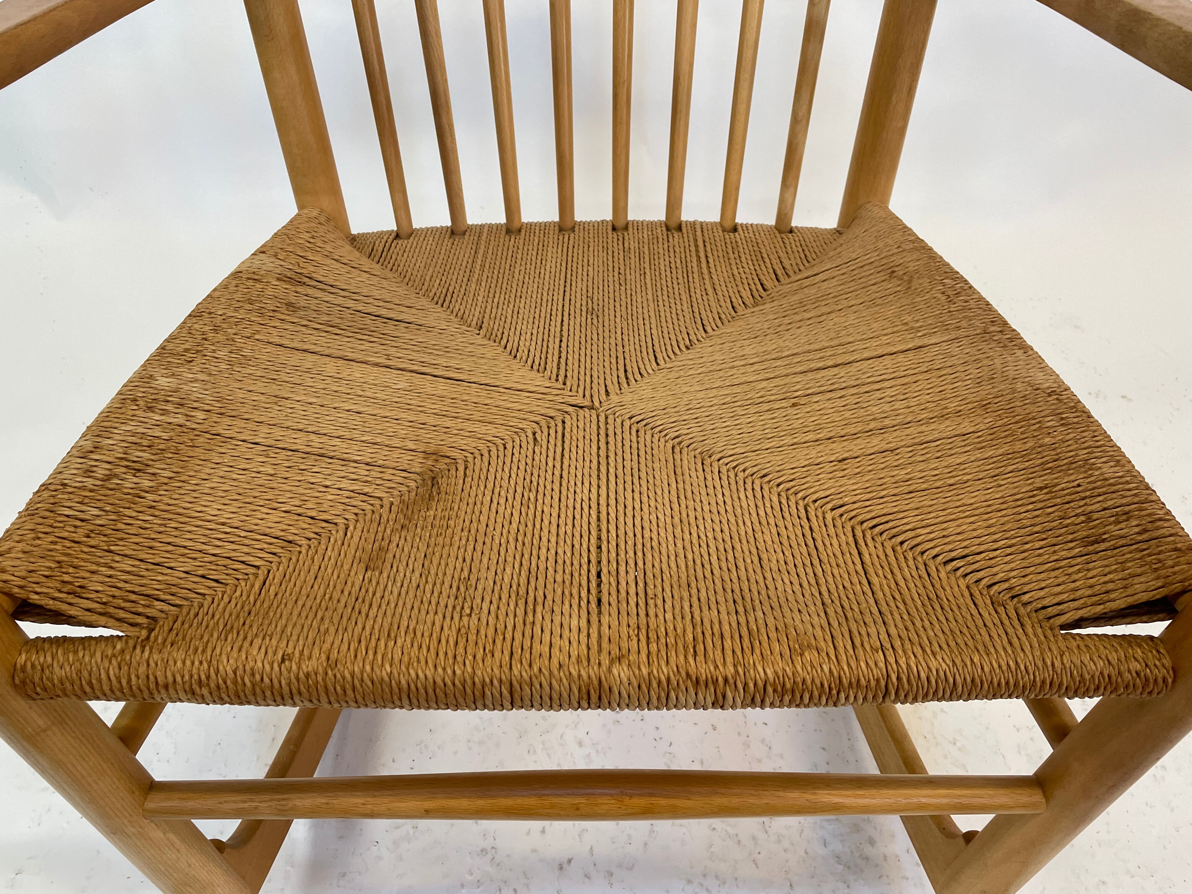 J16 rocking chair by Hans J. Wegner