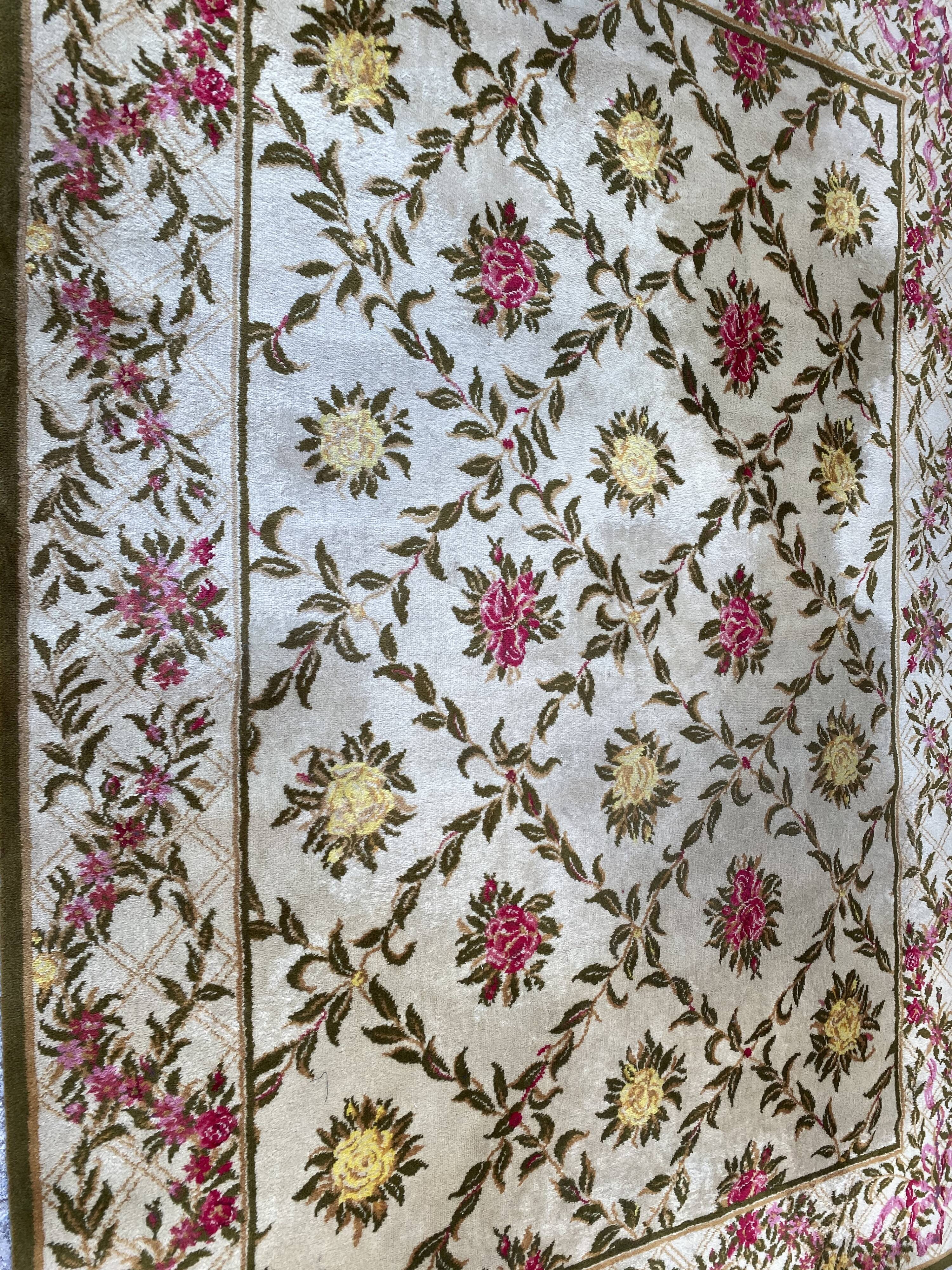 Nice carpet style aubusson or soap factory 170x240 cm