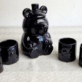 Teapot and cups