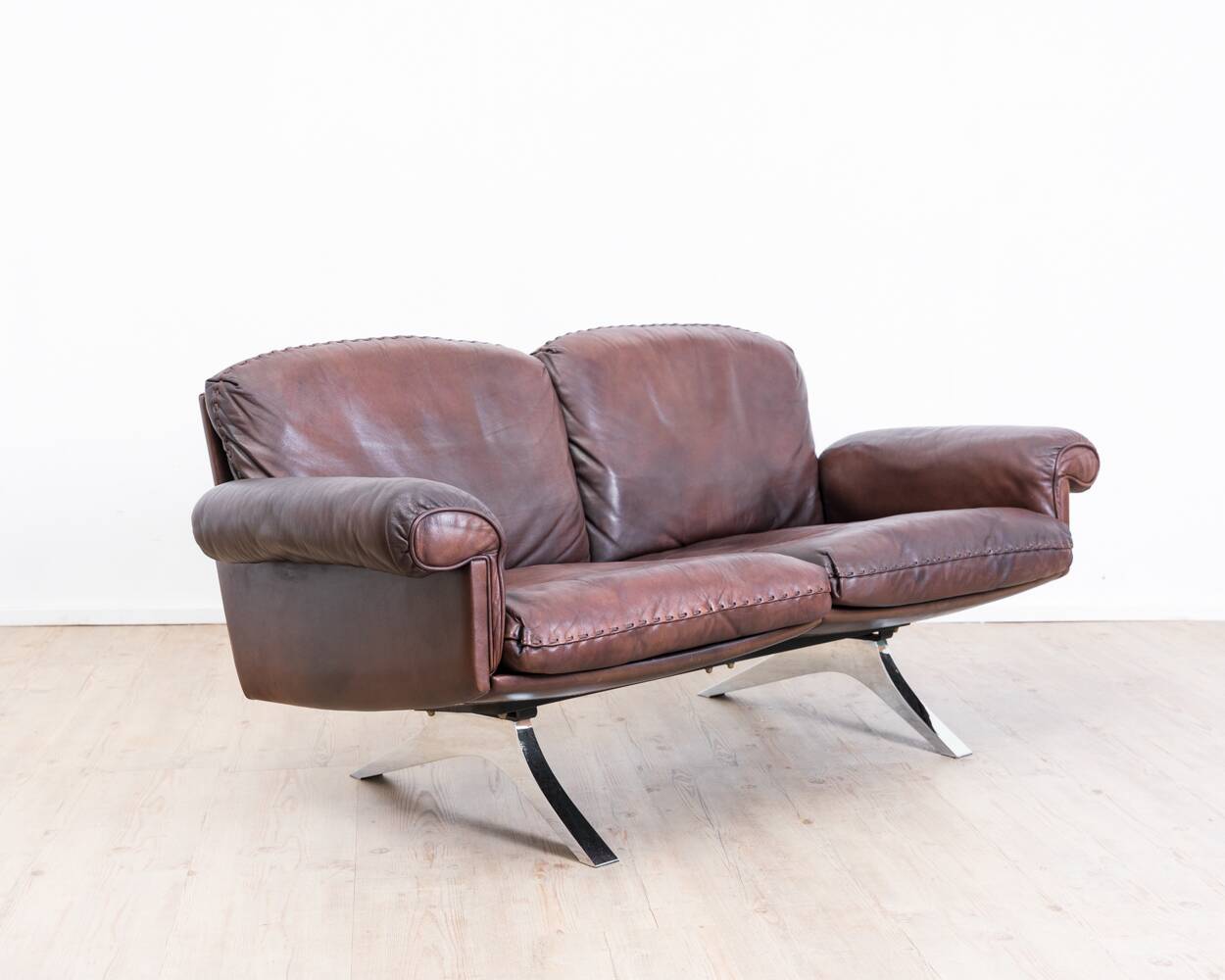 Brown leather 2-seater sofa by De Sede, model DS 31, vintage 1960s.